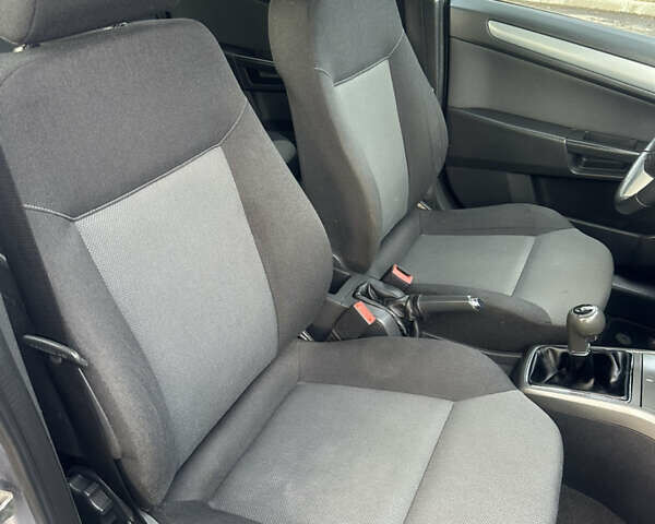 Серый Опель Астра, объемом двигателя 1.6 л и пробегом 212 тыс. км за 5900 $, фото 14 на Automoto.ua