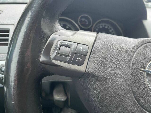 Серый Опель Астра, объемом двигателя 1.6 л и пробегом 299 тыс. км за 4790 $, фото 20 на Automoto.ua