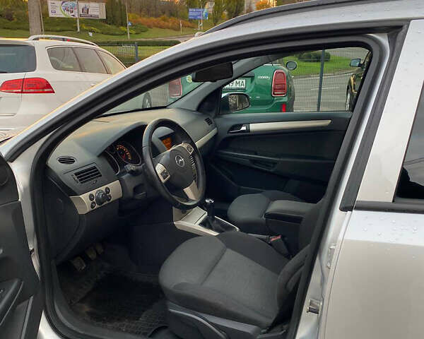 Опель Астра 2007 в Белой Церкве на Automoto.ua Серый Опель Астра, объемом двигателя 1.6 л и пробегом 204 тыс. км за 5200 $, фото 10 на Automoto.ua