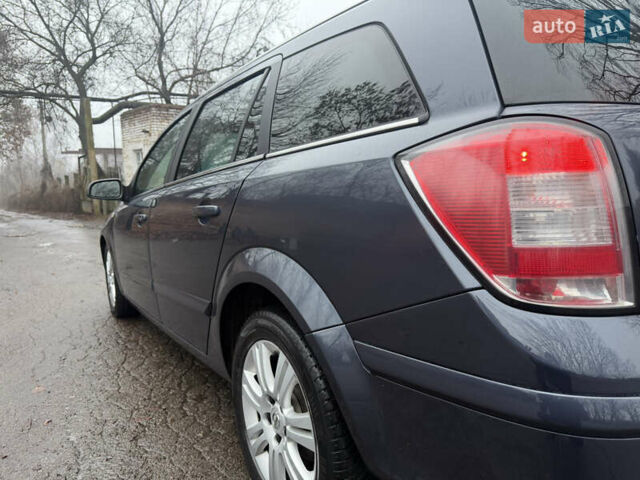 Сірий Опель Астра, об'ємом двигуна 1.6 л та пробігом 250 тис. км за 5300 $, фото 13 на Automoto.ua