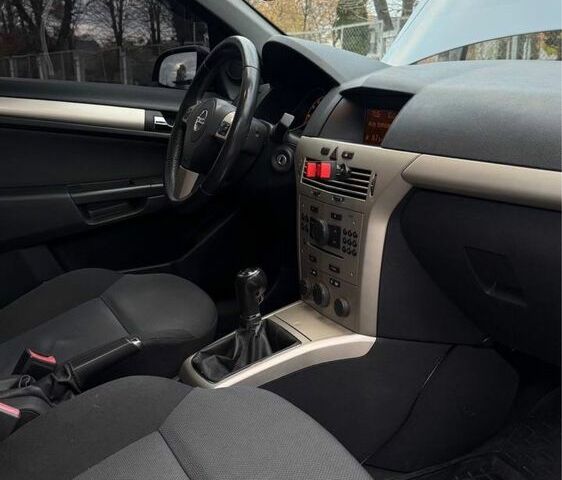 Опель Астра 2007 у Белой Церкве на Automoto.ua Сірий Опель Астра, об'ємом двигуна 1.6 л та пробігом 237 тис. км за 4299 $, фото 10 на Automoto.ua