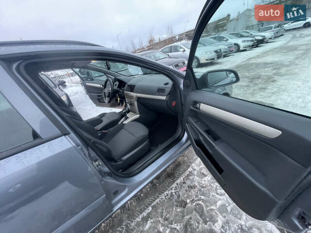 Серый Опель Астра, объемом двигателя 1.8 л и пробегом 216 тыс. км за 5800 $, фото 23 на Automoto.ua