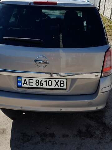 Серый Опель Астра, объемом двигателя 1.6 л и пробегом 186 тыс. км за 6000 $, фото 3 на Automoto.ua