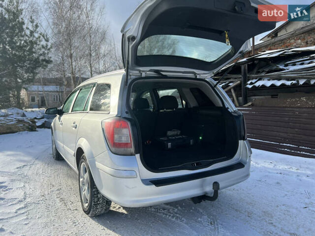 Серый Опель Астра, объемом двигателя 1.9 л и пробегом 263 тыс. км за 4250 $, фото 23 на Automoto.ua