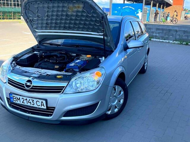 Сірий Опель Астра, об'ємом двигуна 1.4 л та пробігом 266 тис. км за 5300 $, фото 4 на Automoto.ua