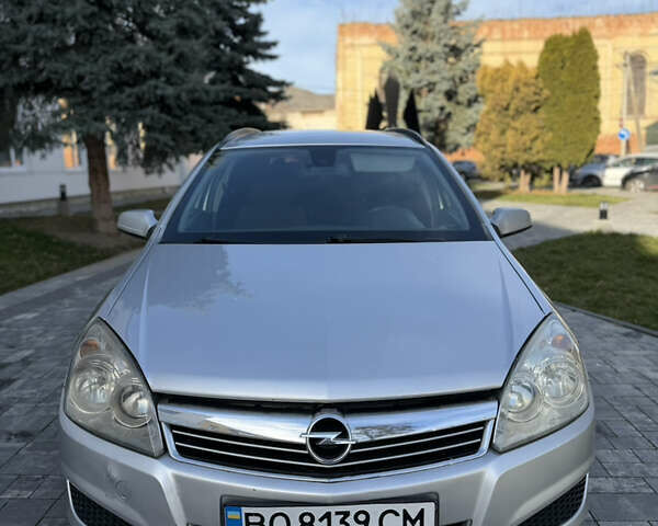 Серый Опель Астра, объемом двигателя 1.69 л и пробегом 334 тыс. км за 3850 $, фото 21 на Automoto.ua