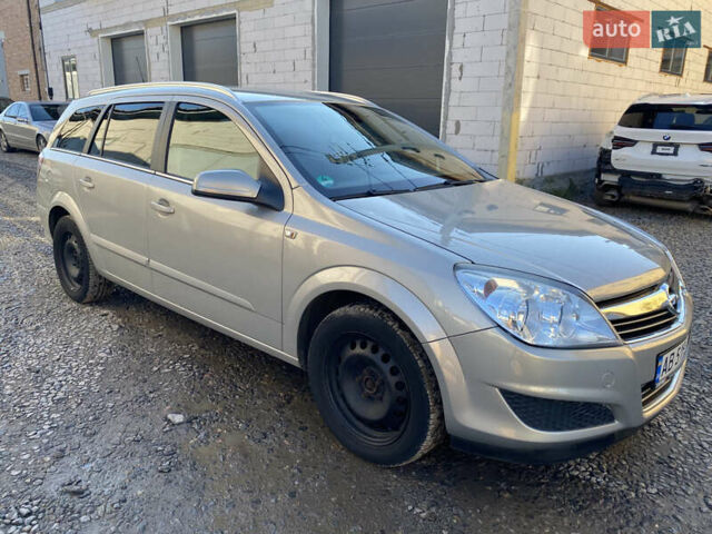 Серый Опель Астра, объемом двигателя 1.6 л и пробегом 210 тыс. км за 4699 $, фото 7 на Automoto.ua