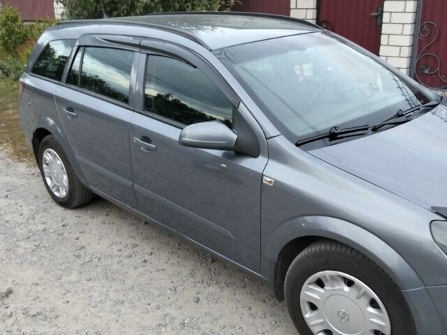 Серый Опель Астра, объемом двигателя 0 л и пробегом 310 тыс. км за 4000 $, фото 4 на Automoto.ua