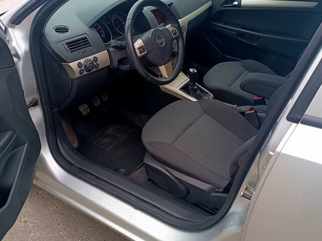 Сірий Опель Астра, об'ємом двигуна 1.6 л та пробігом 226 тис. км за 5400 $, фото 8 на Automoto.ua