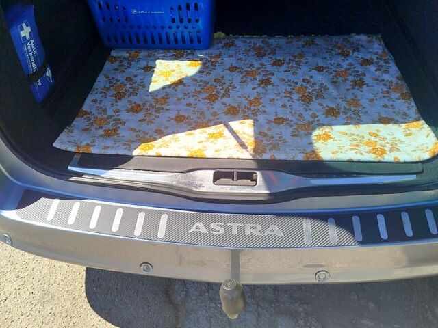 Сірий Опель Астра, об'ємом двигуна 1.8 л та пробігом 184 тис. км за 5400 $, фото 6 на Automoto.ua