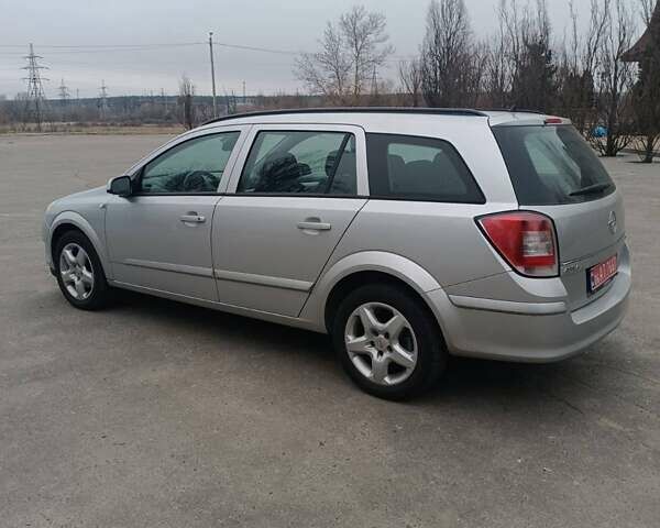 Сірий Опель Астра, об'ємом двигуна 1.6 л та пробігом 226 тис. км за 5400 $, фото 9 на Automoto.ua