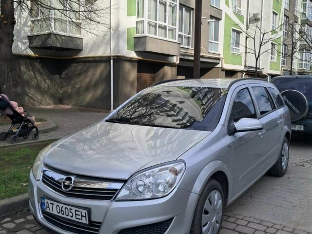 Серый Опель Астра, объемом двигателя 1.4 л и пробегом 260 тыс. км за 3900 $, фото 3 на Automoto.ua