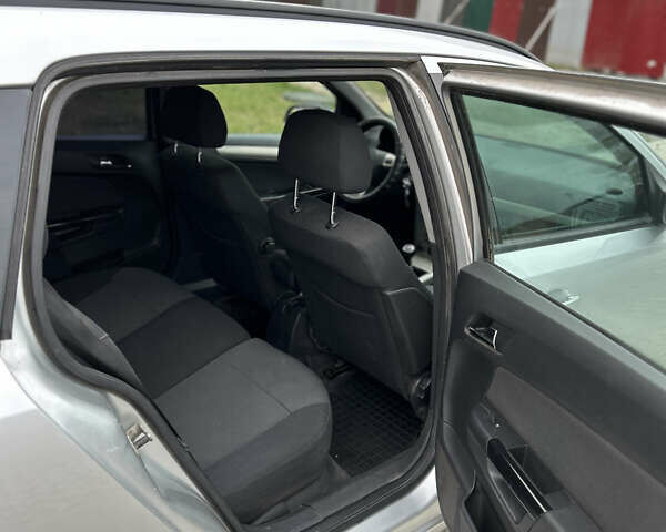 Серый Опель Астра, объемом двигателя 1.6 л и пробегом 250 тыс. км за 5350 $, фото 8 на Automoto.ua