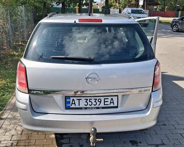Сірий Опель Астра, об'ємом двигуна 1.91 л та пробігом 241 тис. км за 5300 $, фото 2 на Automoto.ua