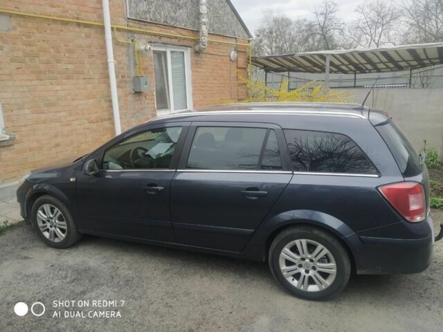 Сірий Опель Астра, об'ємом двигуна 1.6 л та пробігом 300 тис. км за 4700 $, фото 1 на Automoto.ua