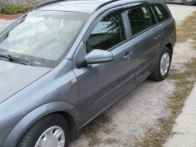 Серый Опель Астра, объемом двигателя 0 л и пробегом 310 тыс. км за 4000 $, фото 6 на Automoto.ua