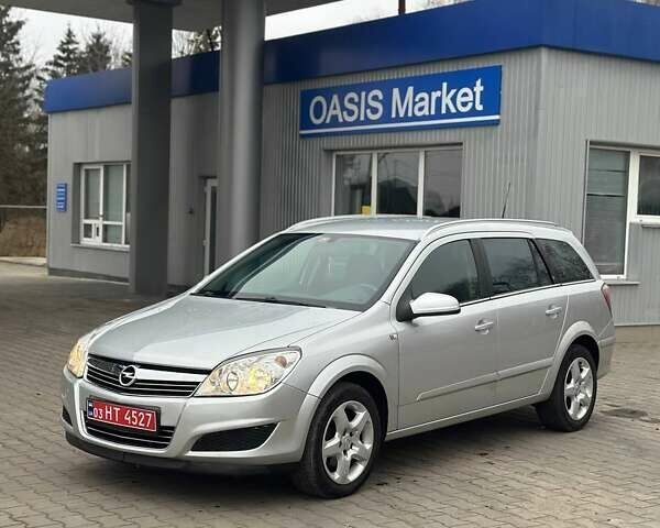 Серый Опель Астра, объемом двигателя 1.6 л и пробегом 160 тыс. км за 5400 $, фото 7 на Automoto.ua