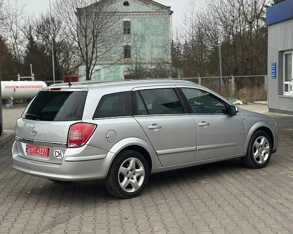 Серый Опель Астра, объемом двигателя 1.6 л и пробегом 160 тыс. км за 5400 $, фото 17 на Automoto.ua