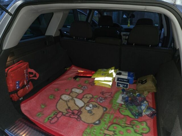 Серый Опель Астра, объемом двигателя 1.6 л и пробегом 237 тыс. км за 4500 $, фото 4 на Automoto.ua