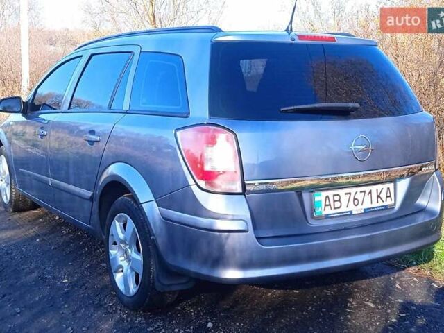 Серый Опель Астра, объемом двигателя 1.9 л и пробегом 249 тыс. км за 5500 $, фото 15 на Automoto.ua