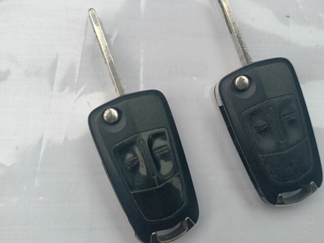 Серый Опель Астра, объемом двигателя 1.6 л и пробегом 226 тыс. км за 5400 $, фото 16 на Automoto.ua