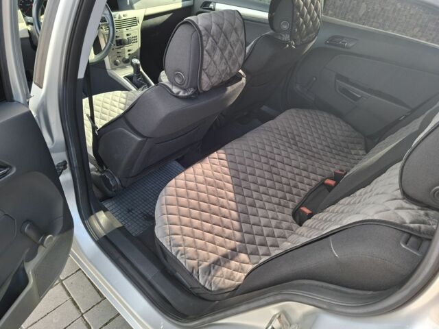 Опель Астра 2007 в Ивано-Франковске на Automoto.ua Серый Опель Астра, объемом двигателя 0 л и пробегом 197 тыс. км за 5400 $, фото 5 на Automoto.ua