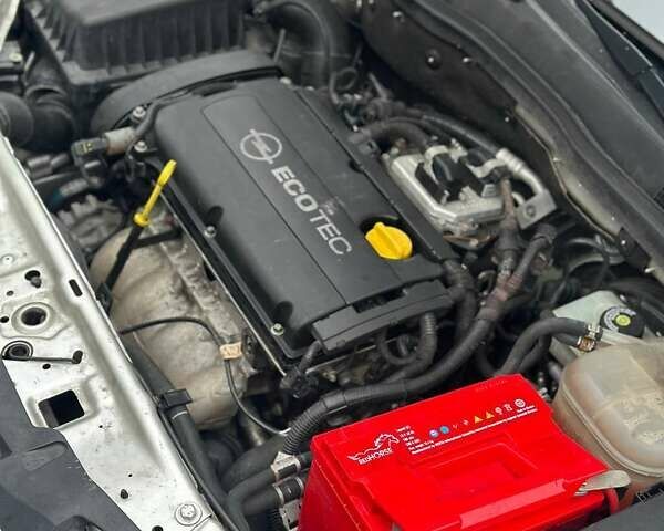 Серый Опель Астра, объемом двигателя 1.6 л и пробегом 160 тыс. км за 5400 $, фото 62 на Automoto.ua