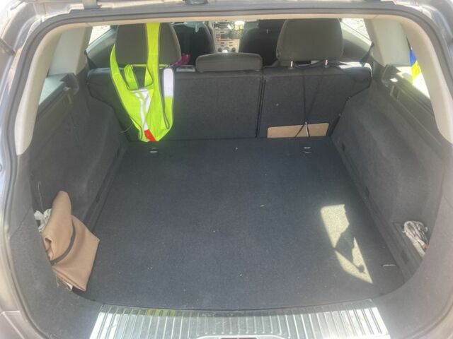 Серый Опель Астра, объемом двигателя 1.9 л и пробегом 450 тыс. км за 5000 $, фото 5 на Automoto.ua