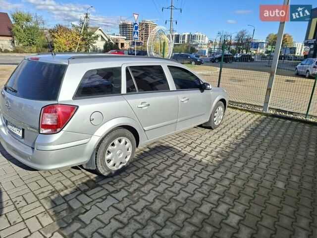 Опель Астра 2007 в Ивано-Франковске на Automoto.ua Серый Опель Астра, объемом двигателя 1.6 л и пробегом 197 тыс. км за 5600 $, фото 2 на Automoto.ua