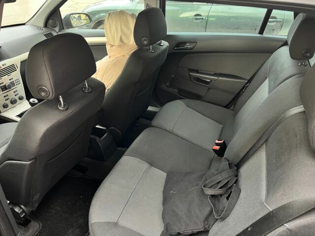 Сірий Опель Астра, об'ємом двигуна 1.6 л та пробігом 206 тис. км за 4300 $, фото 4 на Automoto.ua