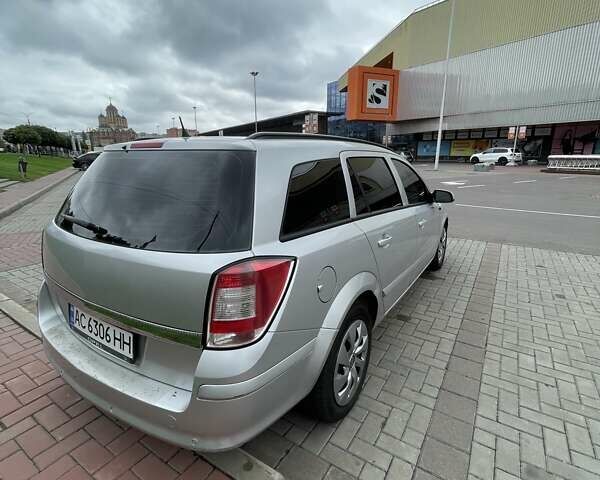 Сірий Опель Астра, об'ємом двигуна 1.9 л та пробігом 298 тис. км за 4100 $, фото 2 на Automoto.ua