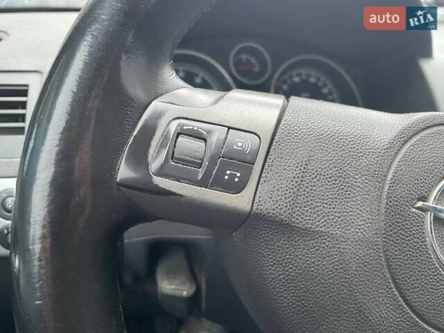 Серый Опель Астра, объемом двигателя 1.6 л и пробегом 298 тыс. км за 4790 $, фото 20 на Automoto.ua