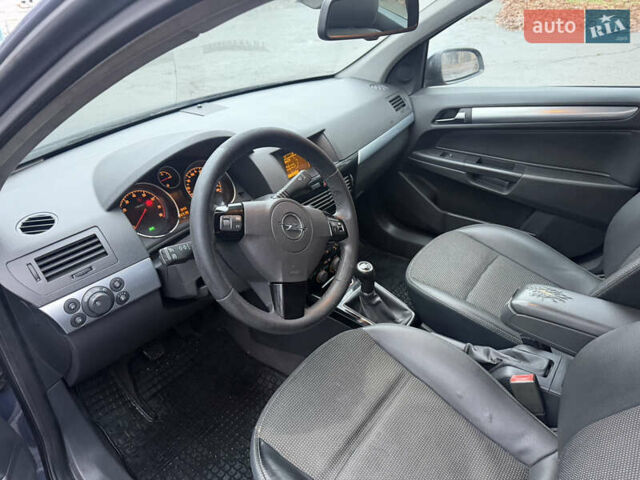 Сірий Опель Астра, об'ємом двигуна 1.6 л та пробігом 250 тис. км за 5300 $, фото 25 на Automoto.ua