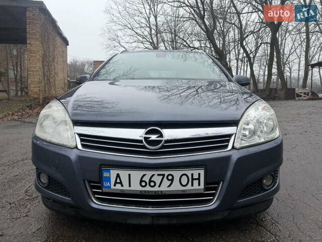 Сірий Опель Астра, об'ємом двигуна 1.6 л та пробігом 250 тис. км за 5300 $, фото 2 на Automoto.ua