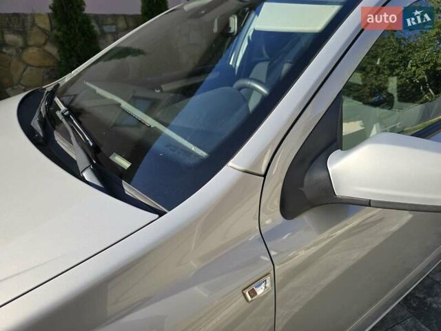 Серый Опель Астра, объемом двигателя 1.3 л и пробегом 238 тыс. км за 4800 $, фото 29 на Automoto.ua