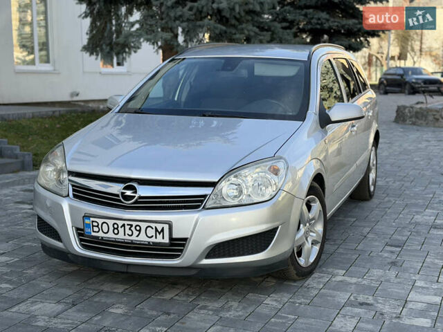 Серый Опель Астра, объемом двигателя 1.69 л и пробегом 334 тыс. км за 3850 $, фото 11 на Automoto.ua