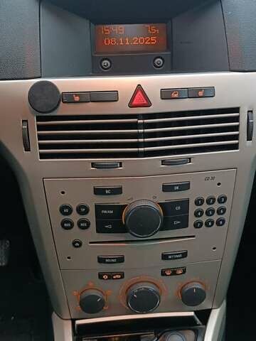 Сірий Опель Астра, об'ємом двигуна 1.8 л та пробігом 190 тис. км за 5300 $, фото 18 на Automoto.ua