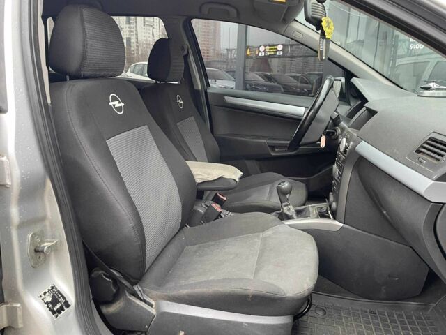 Серый Опель Астра, объемом двигателя 1.6 л и пробегом 299 тыс. км за 4790 $, фото 11 на Automoto.ua