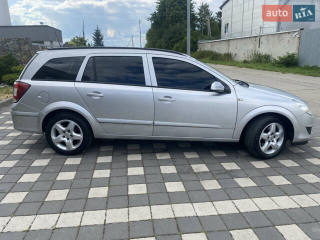 Серый Опель Астра, объемом двигателя 1.6 л и пробегом 250 тыс. км за 4800 $, фото 2 на Automoto.ua