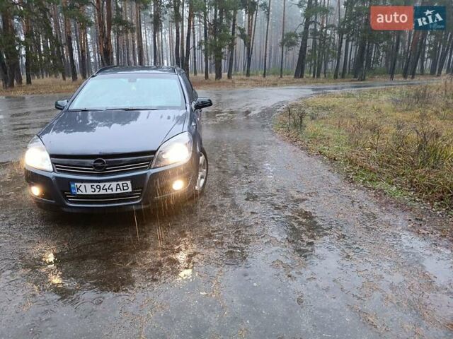 Серый Опель Астра, объемом двигателя 1.6 л и пробегом 200 тыс. км за 4700 $, фото 3 на Automoto.ua