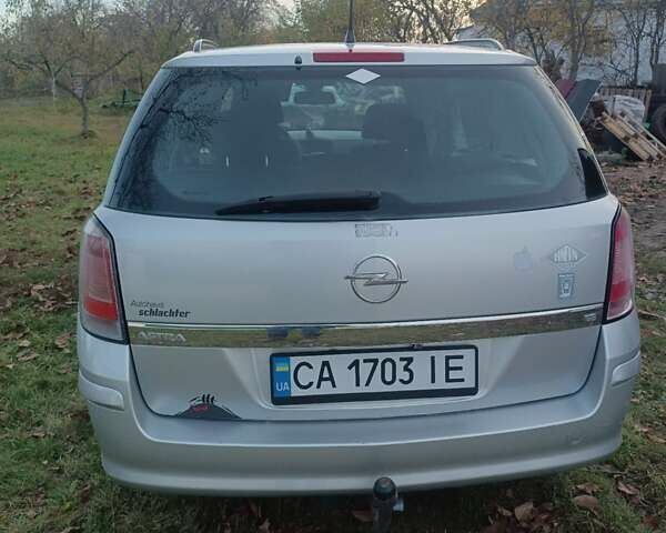 Сірий Опель Астра, об'ємом двигуна 1.8 л та пробігом 190 тис. км за 5300 $, фото 1 на Automoto.ua