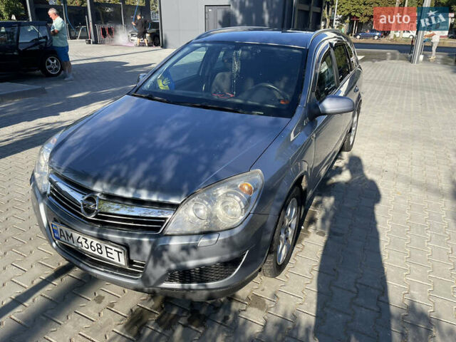 Серый Опель Астра, объемом двигателя 1.6 л и пробегом 209 тыс. км за 4800 $, фото 3 на Automoto.ua