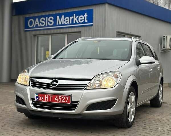 Серый Опель Астра, объемом двигателя 1.6 л и пробегом 160 тыс. км за 5400 $, фото 4 на Automoto.ua