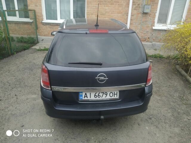 Сірий Опель Астра, об'ємом двигуна 1.6 л та пробігом 300 тис. км за 4700 $, фото 3 на Automoto.ua