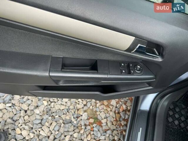 Серый Опель Астра, объемом двигателя 1.69 л и пробегом 238 тыс. км за 4799 $, фото 10 на Automoto.ua