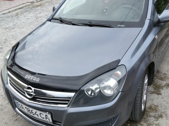 Серый Опель Астра, объемом двигателя 0 л и пробегом 310 тыс. км за 4000 $, фото 7 на Automoto.ua