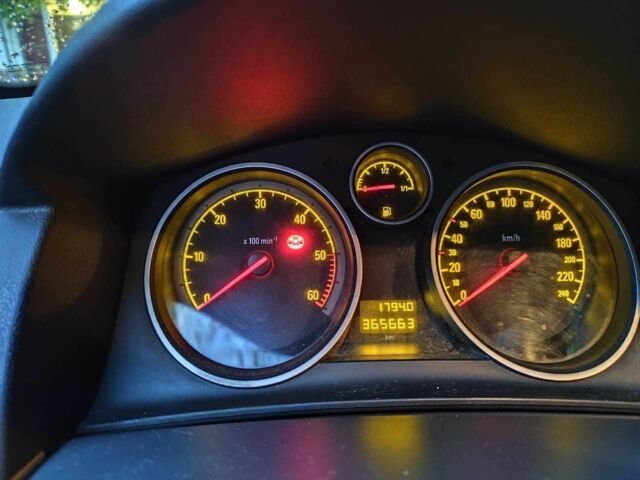 Опель Астра 2007 в Запорожье на Automoto.ua Серый Опель Астра, объемом двигателя 1.9 л и пробегом 365 тыс. км за 2399 $, фото 1 на Automoto.ua