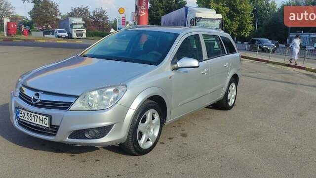Серый Опель Астра, объемом двигателя 1.69 л и пробегом 330 тыс. км за 5222 $, фото 10 на Automoto.ua