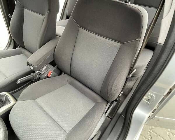 Серый Опель Астра, объемом двигателя 1.6 л и пробегом 199 тыс. км за 6700 $, фото 2 на Automoto.ua