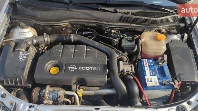 Серый Опель Астра, объемом двигателя 1.69 л и пробегом 330 тыс. км за 5222 $, фото 11 на Automoto.ua